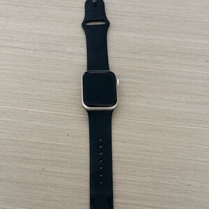 Black Apple Watch SE 40mm with Silver Frame